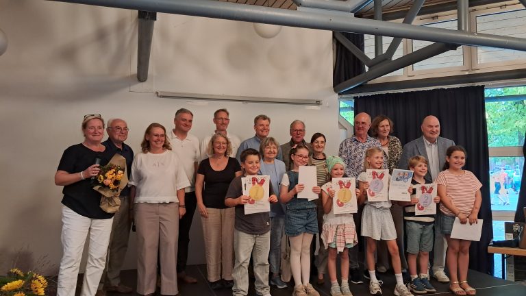 Über 80 Kinder beim Vorlesewettbewerb im Bürgerhaus Süd